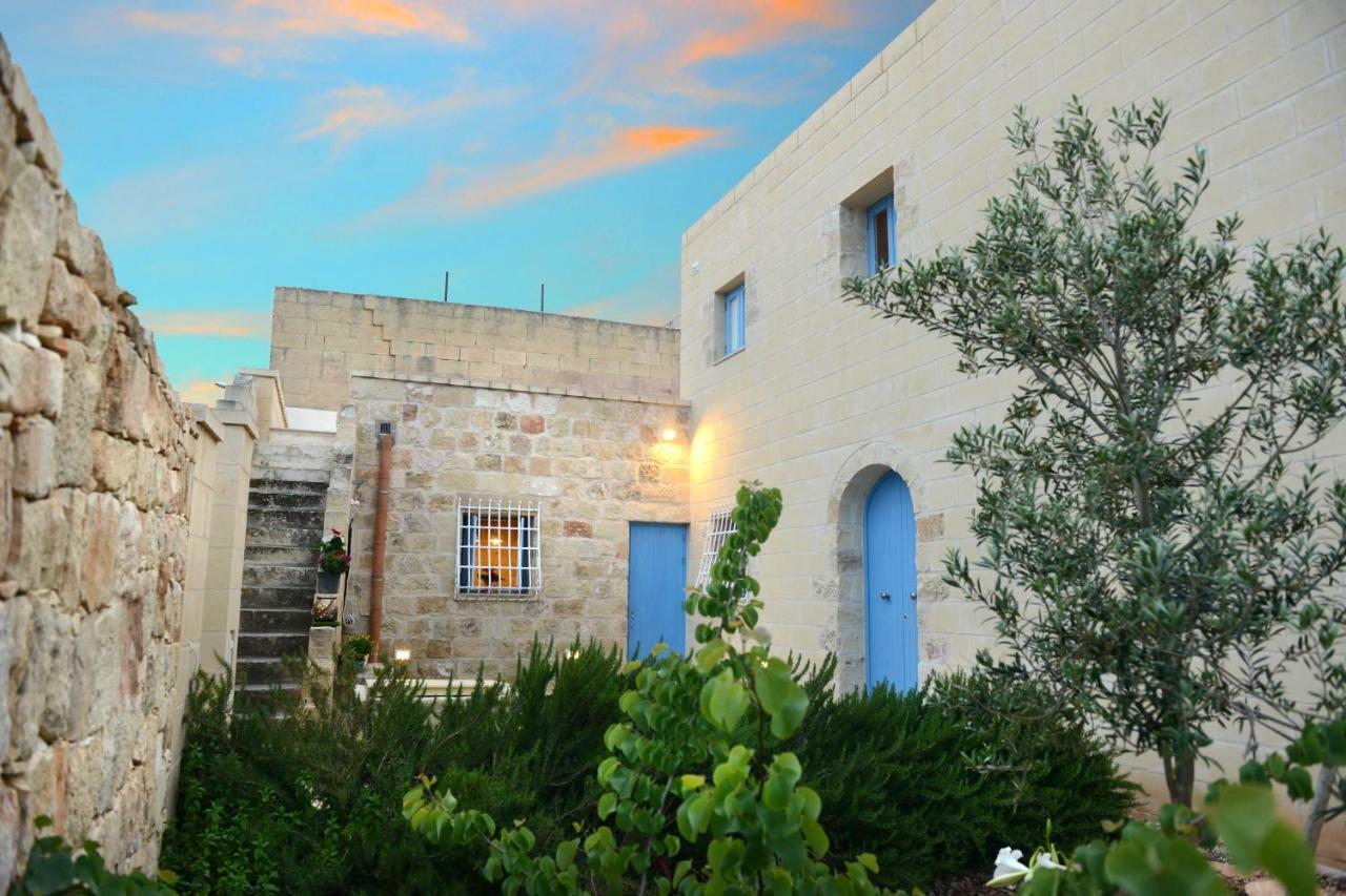 Four Winds Villa *